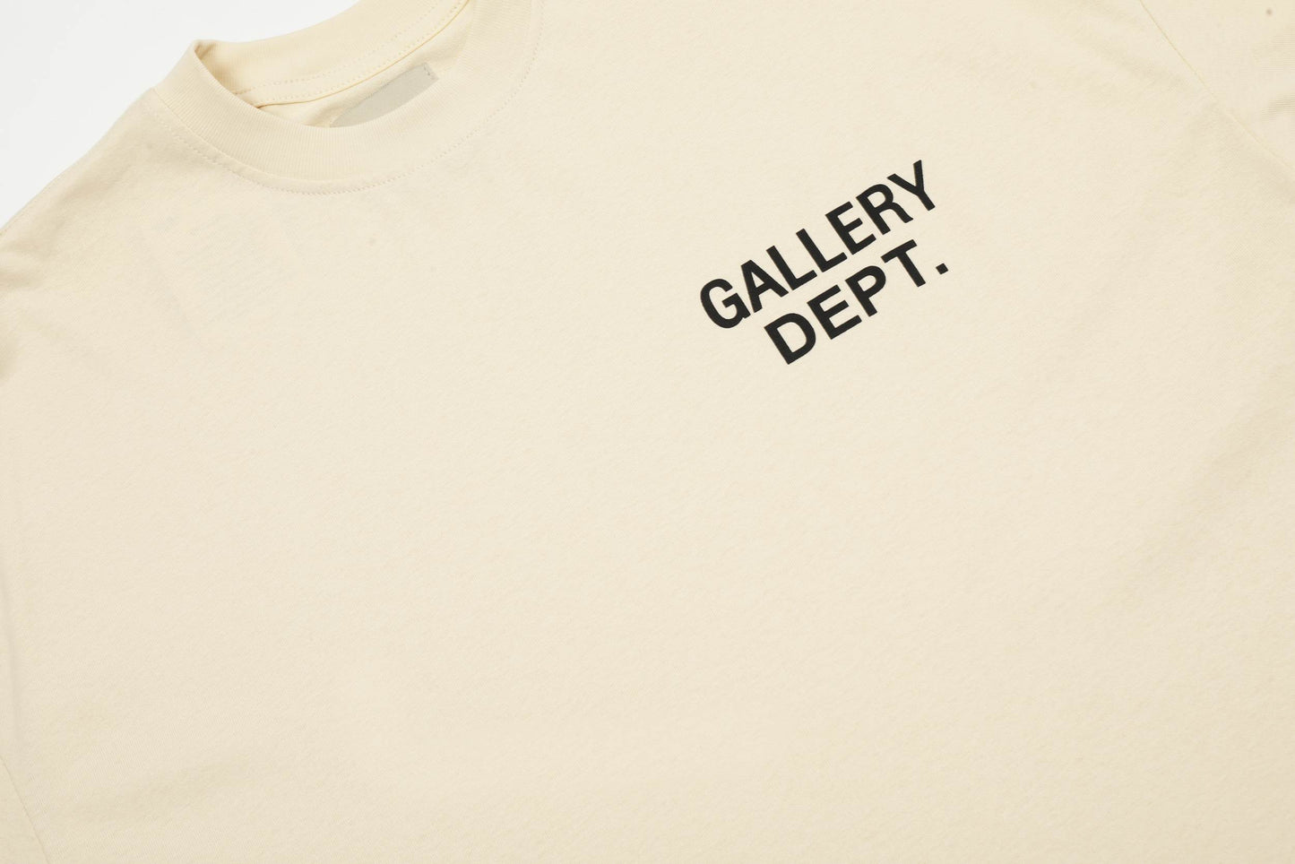 GALLERY DEPT New T-shirt D44_P39