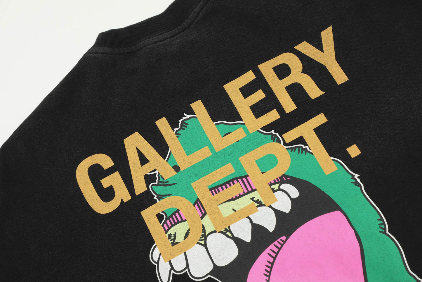 GALLERY DEPT New T-shirt D18_P49